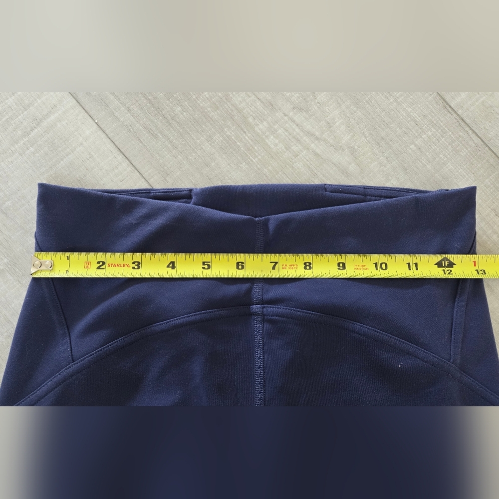 Lululemon | leggings in true navy, size 6 - Picture 3 of 7